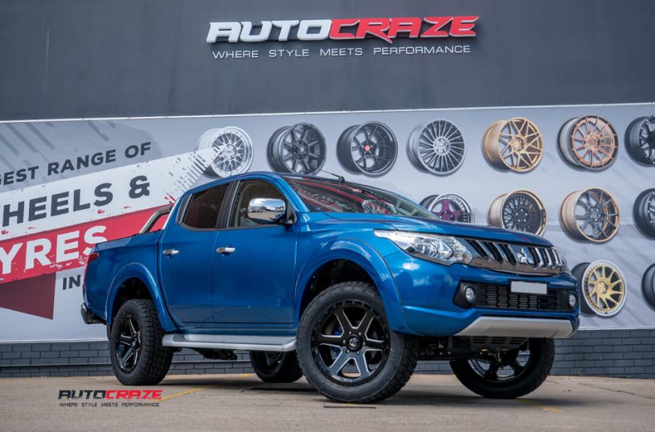 MITSUBISHI TRITON RIPPER GLOSS BLACK MILLED ACCENTS
